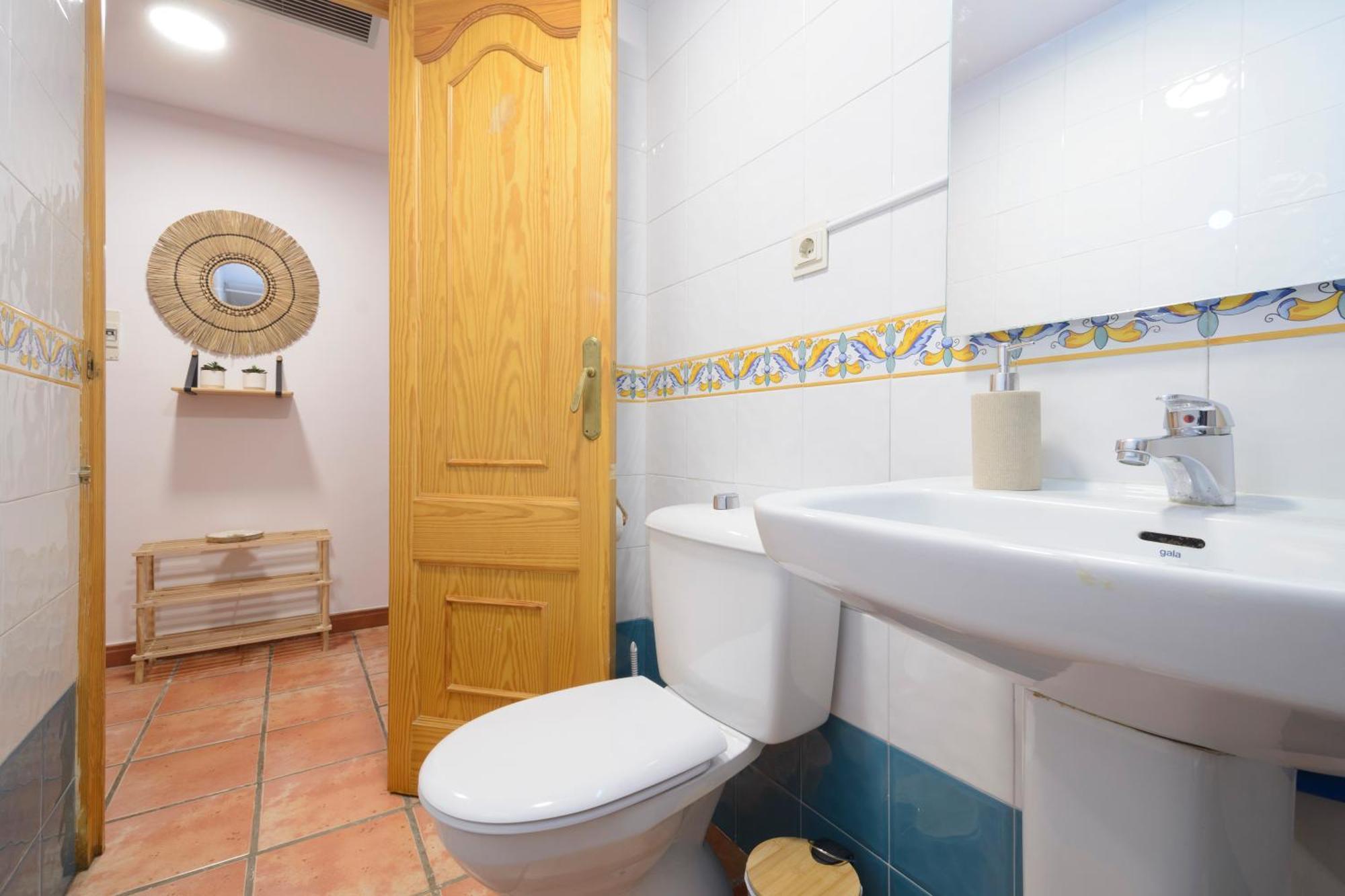 Апартаменты Apartamento Montereria Centro Гранада Экстерьер фото